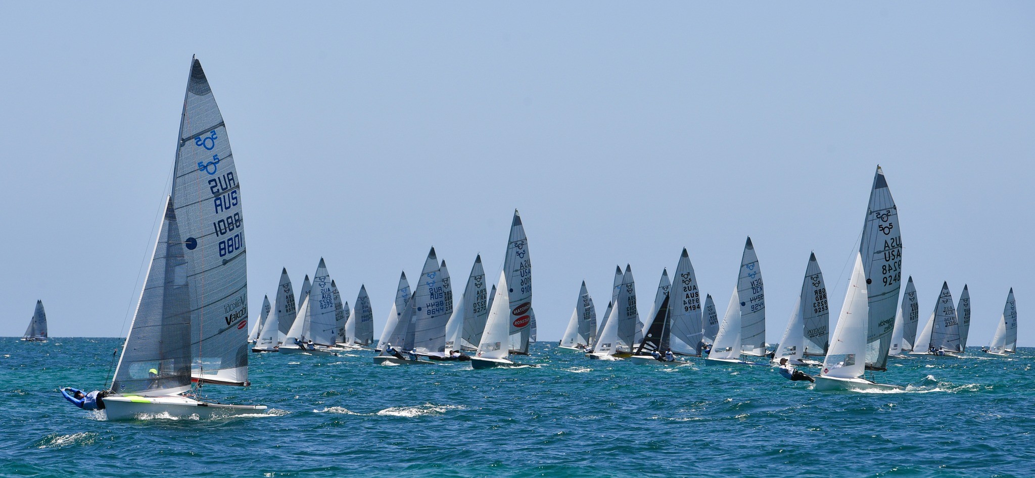 000aa4 Pete and Luke in the lead